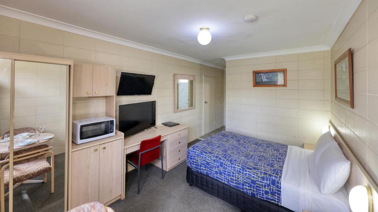 Cootamundra Gardens Motel Extérieur photo