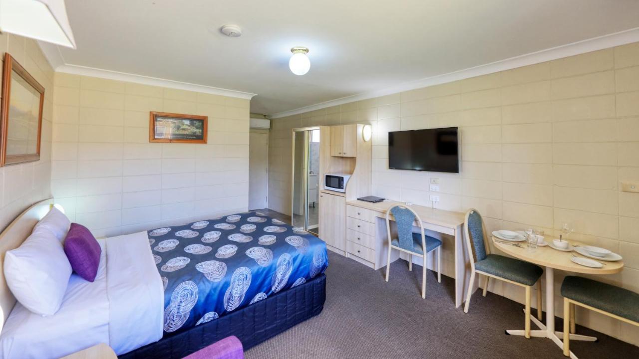 Cootamundra Gardens Motel Extérieur photo