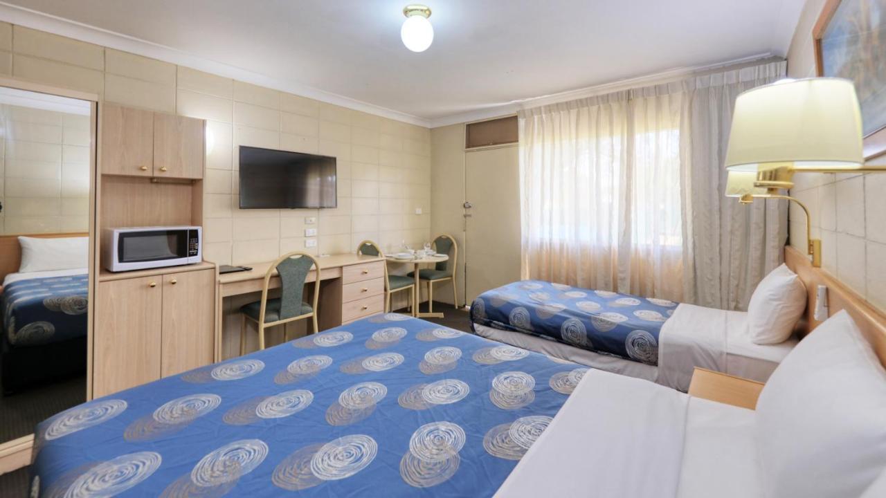 Cootamundra Gardens Motel Extérieur photo