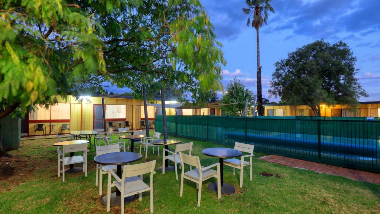 Cootamundra Gardens Motel Extérieur photo
