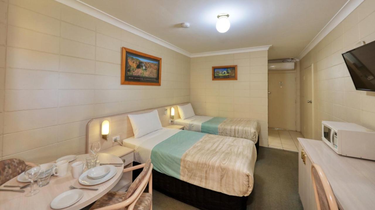 Cootamundra Gardens Motel Extérieur photo