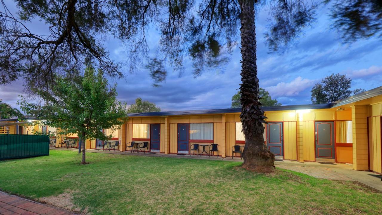 Cootamundra Gardens Motel Extérieur photo